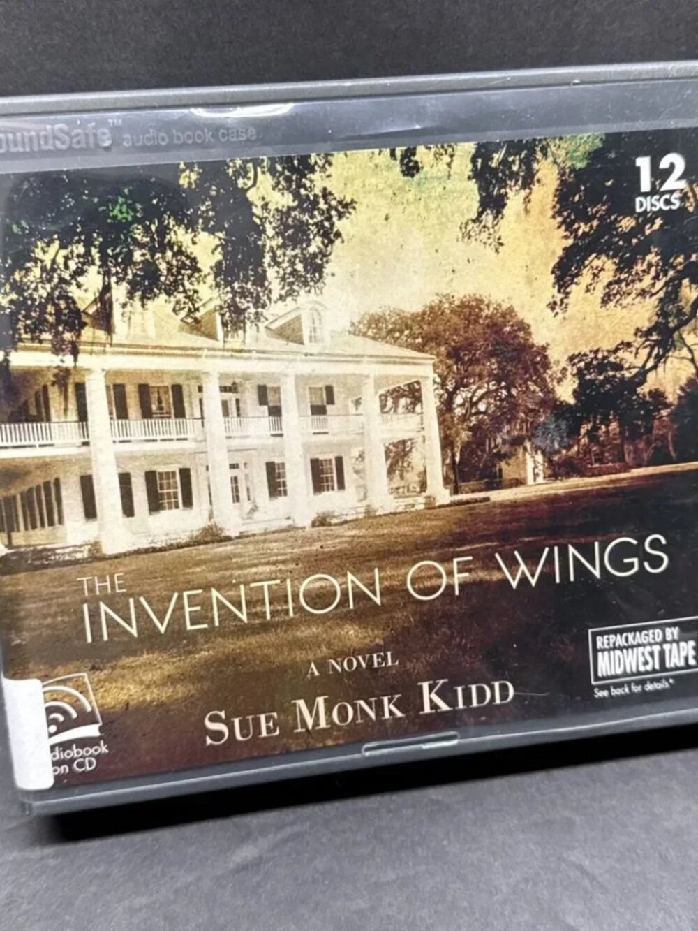 Sue Monk Kidd The Invention Of Wings Standard Plastic Audiobook Cd Set